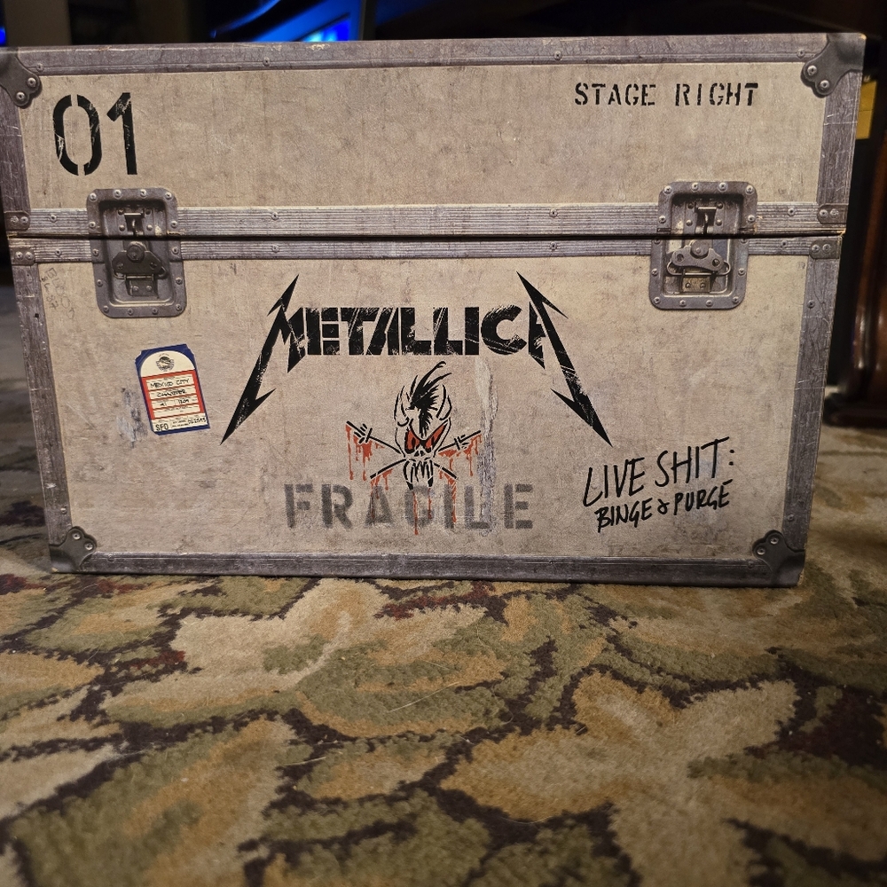 Metallica Live Shit: Binge & Purge Storage Trunk - Gray
